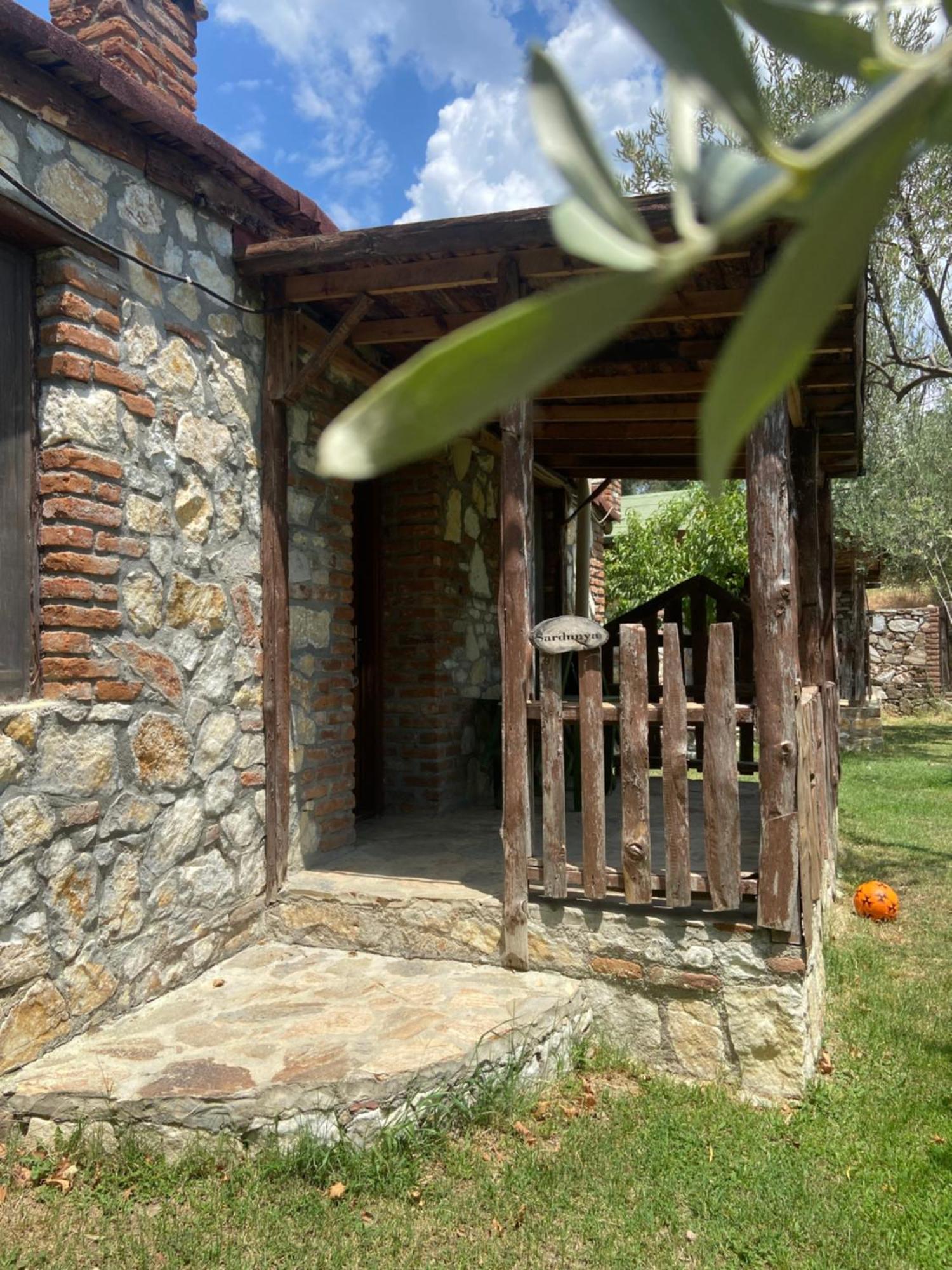 Pavelin Yeri Otel Edremit  Exterior foto
